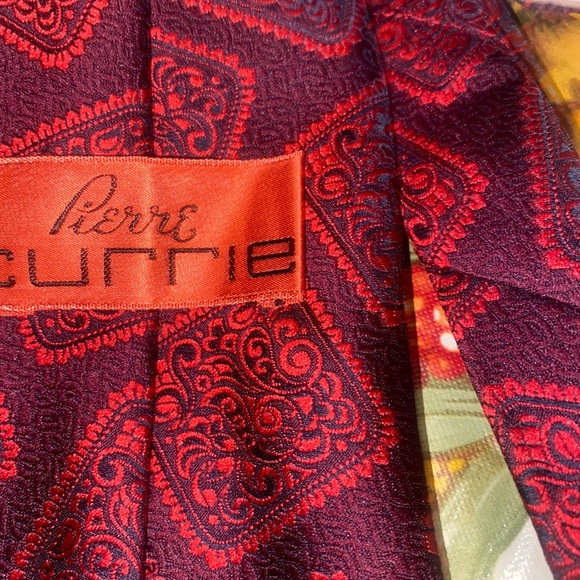 Pierre Currie men’s red tie - Picture 2 of 4